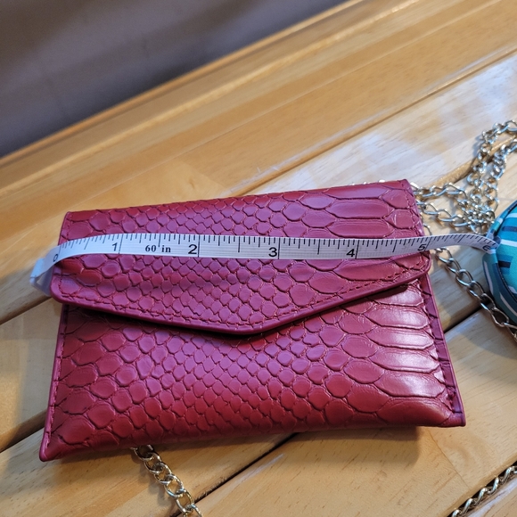 ๐๐3 for $15๐๐ NWOT mini crossbody - Picture 4 of 5